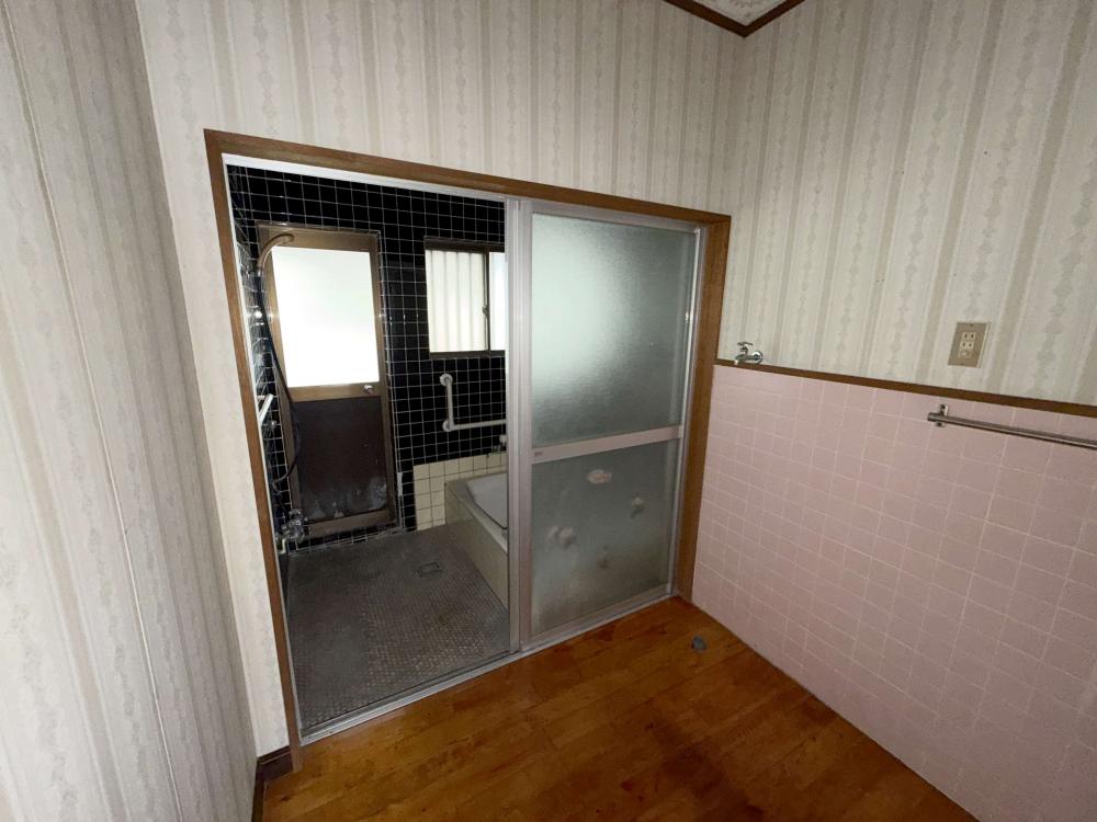 1980s wood house in Kanoya, Kagoshima