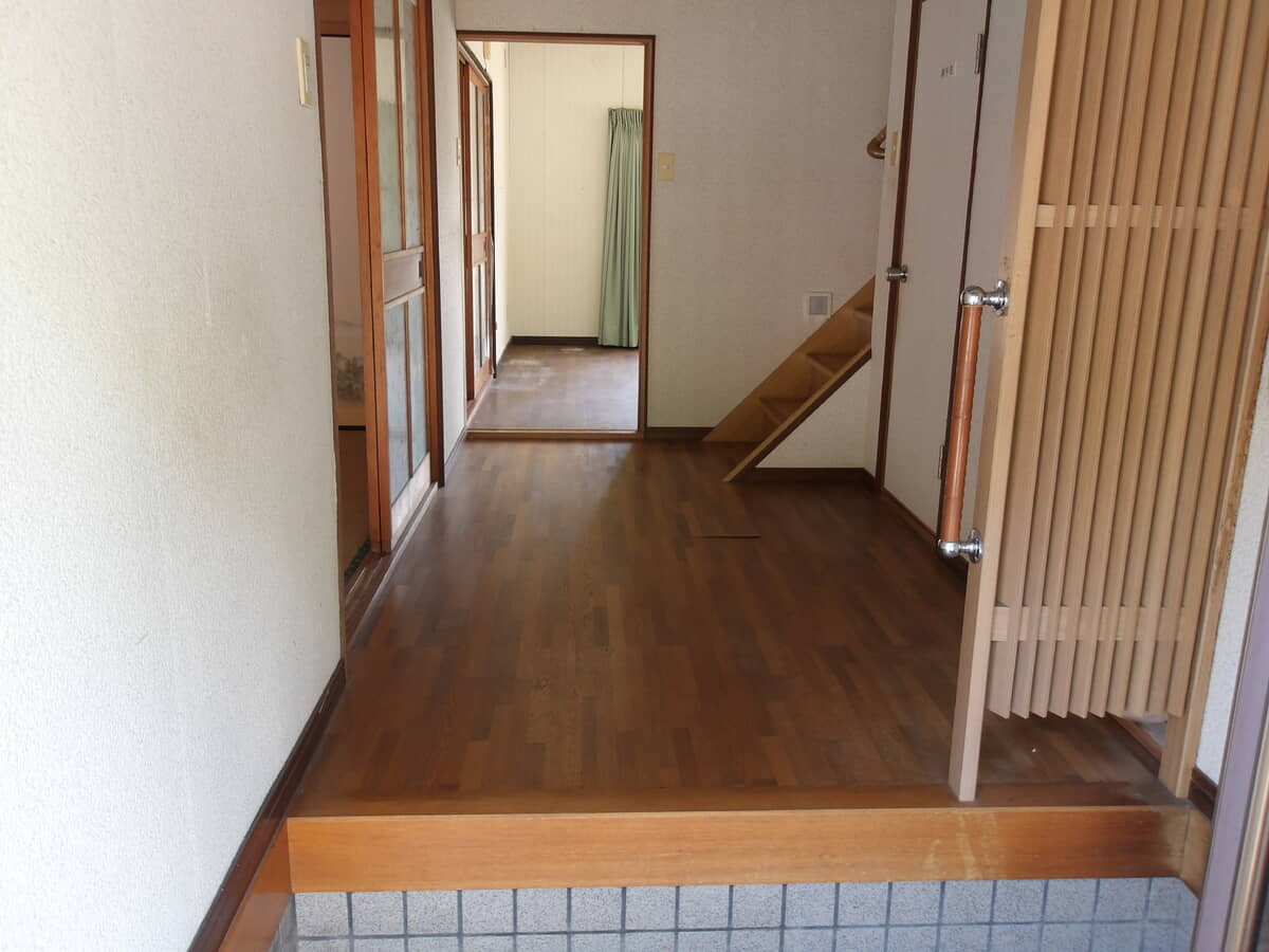 1980s wood house in Hiroshima