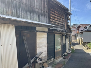 Wood house in Shimane