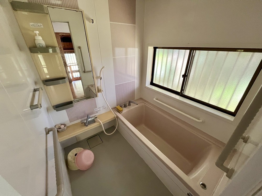 Wood house, 16-min walk to station, Togata, Ibusuki