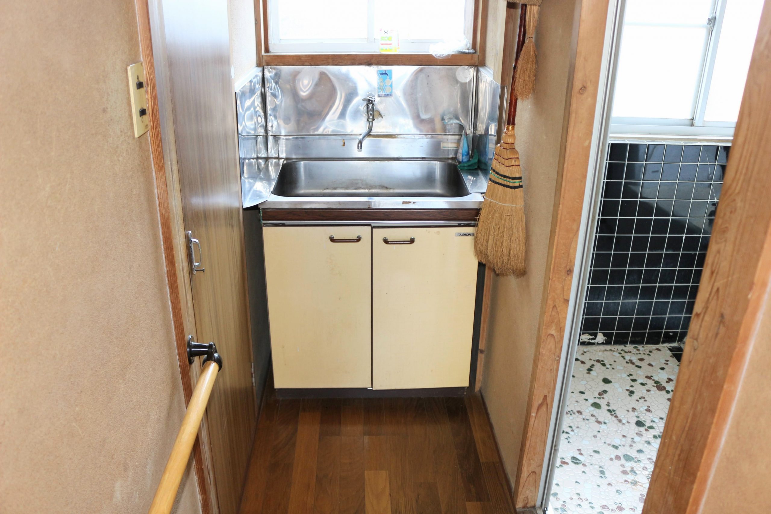 Price Reduced! House in Matsuiwa Area Residential Neighborhood