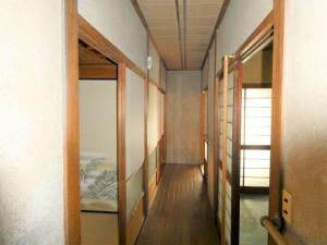 1960s wood house, 8-min walk to station, Shimane