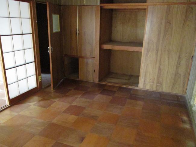 1960s wood house, 17-min walk to station, Okayama