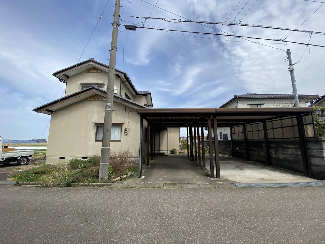 1990s wood house in Toyama