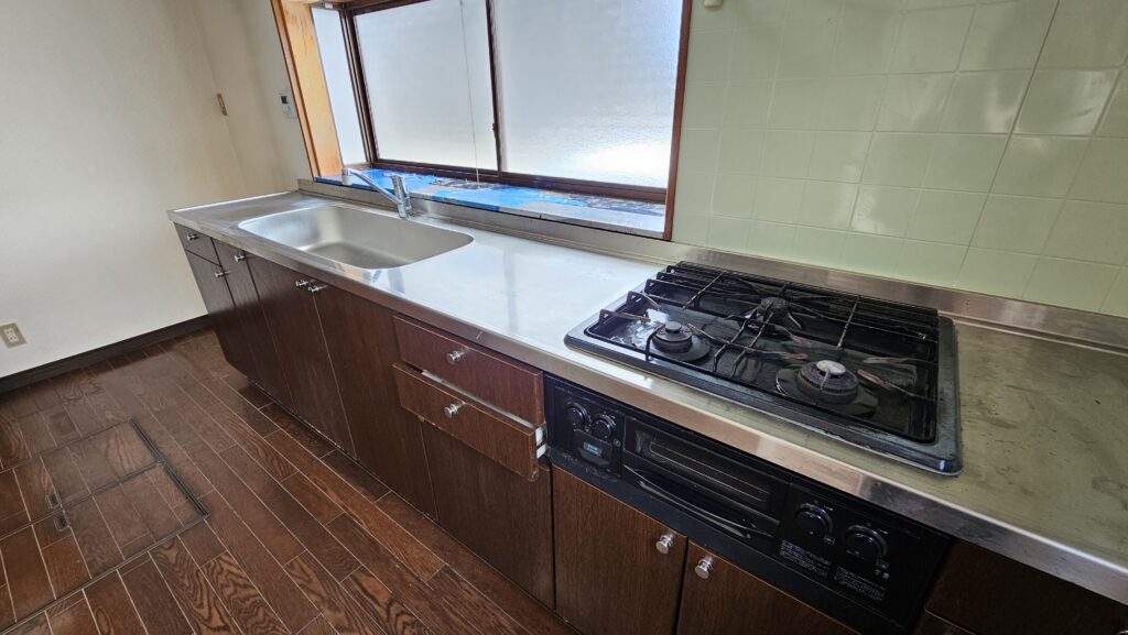 1990s wood house in Tango, Kyotango, farmland, approval needed