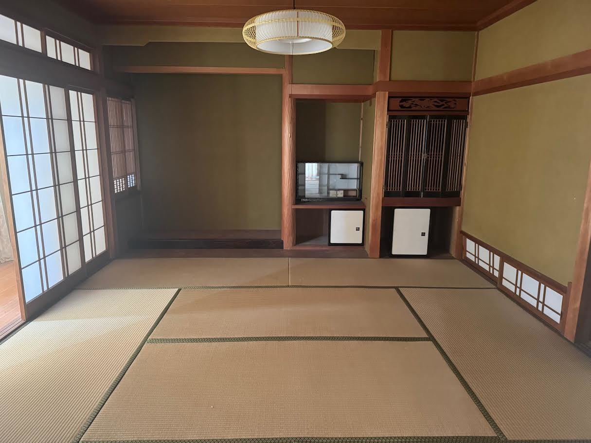 1970s wood house in Tottori
