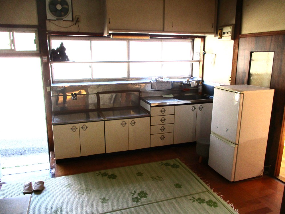 1970s wood house, 7-min walk to station, Gunma