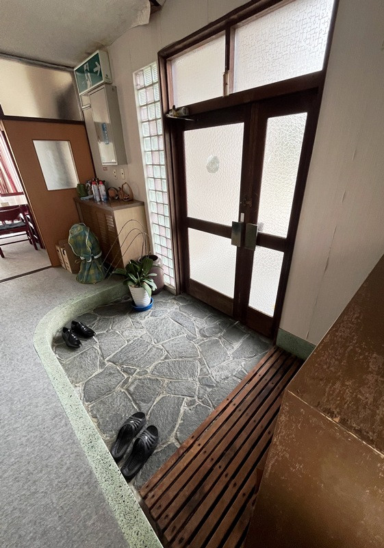 1970s house, 3-min walk to station, Miyazaki