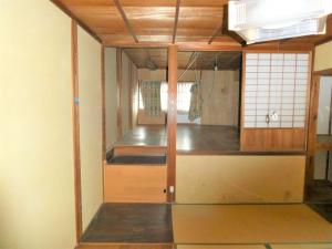 1930s wood house, 1-min walk to station, Shimane