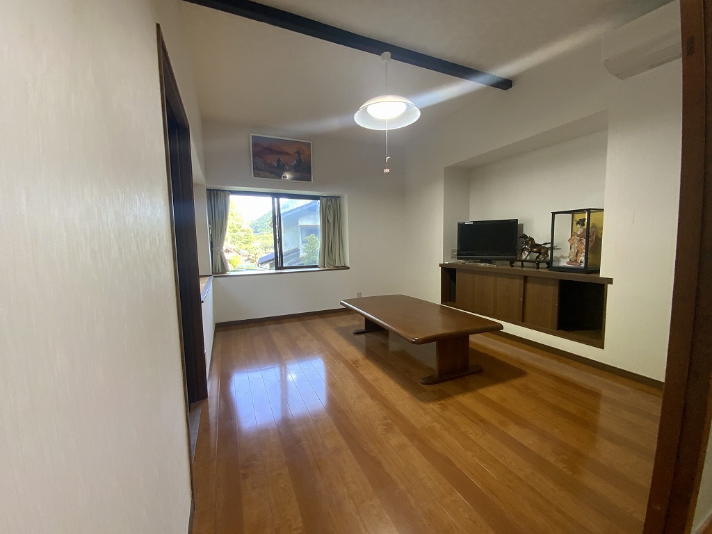 1950s wood house, 3-min walk to station, Yamaguchi