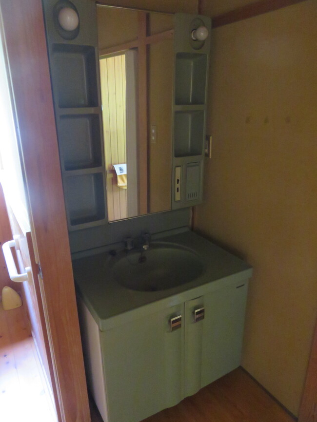 1980s wood house in Shimane