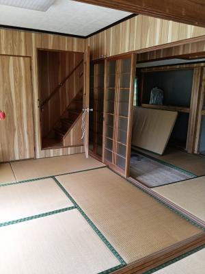 Wood house in Ehime