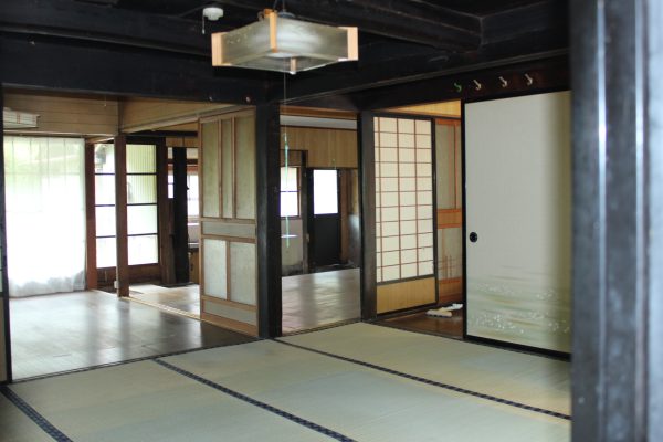 1930s wood house with storehouses in Shimane