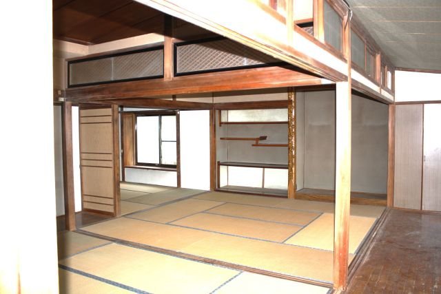 1960s wood house, 18-min walk to station, Nagano