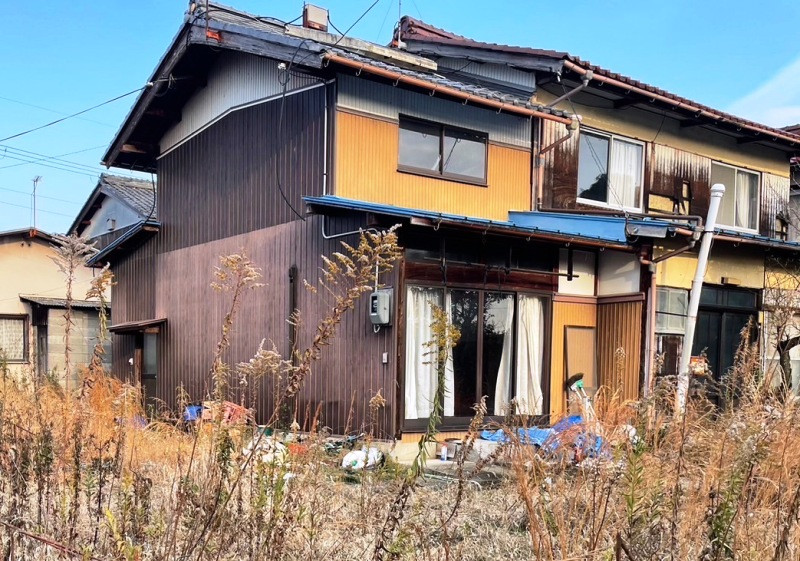 Wood house in Shiga