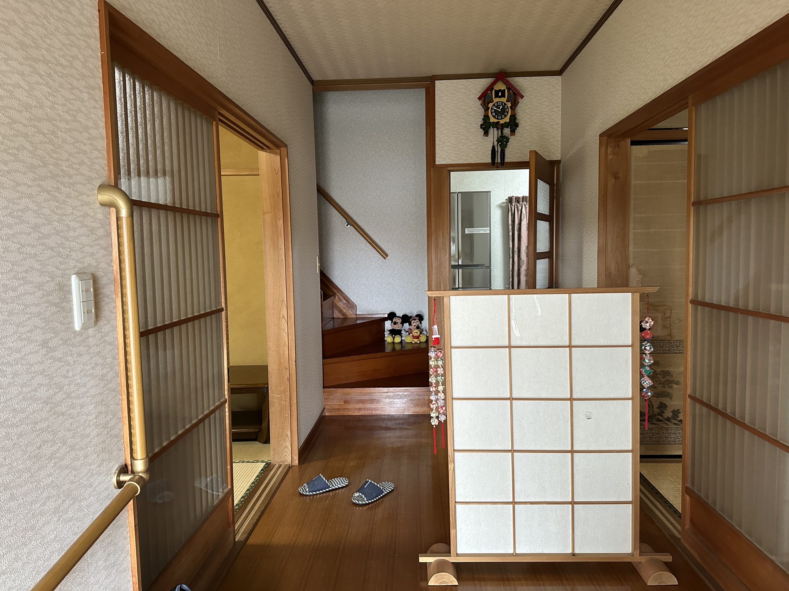 1990s wood house, 9-min walk to station, Gifu