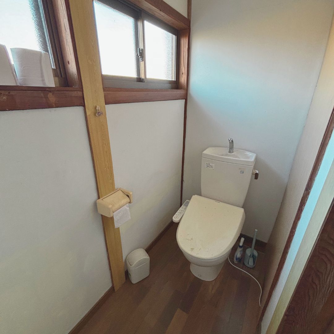 1970s wood house with outbuildings in Miyazaki