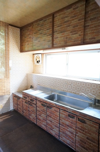 1970s concrete house in Hyogo