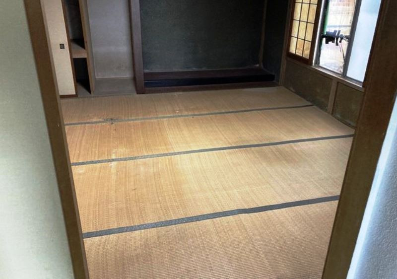 1970s wood house, 5-min walk to station, Toyama