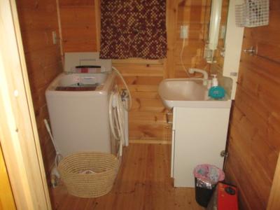 23-year-old authentic log house! Excellent condition, highly recommended property!