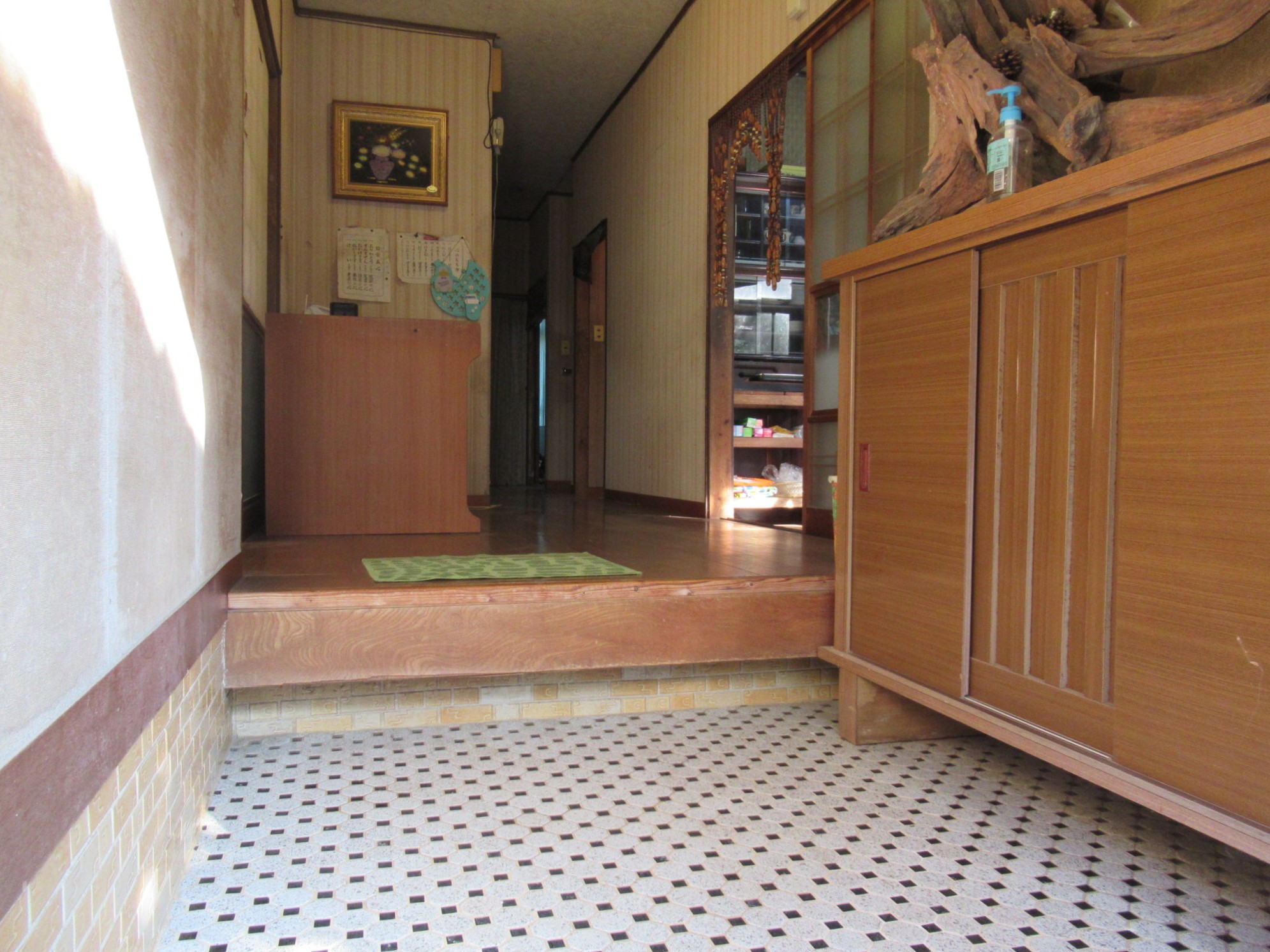 1970s wood house, 8-min walk to station, Kumamoto