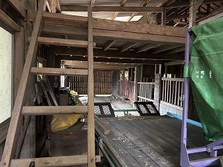 1980s house on a large plot in Sueyoshi, Soo
