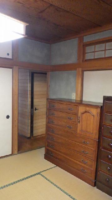 1970s wood house, 19-min walk to station, Nagasaki