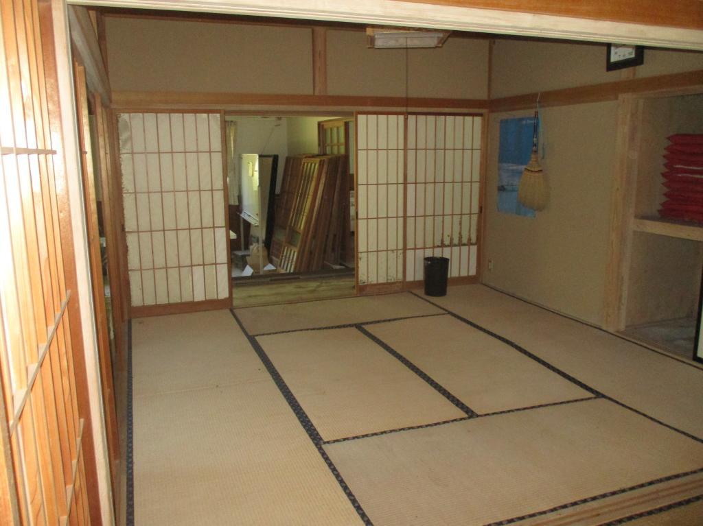 1990s wood house in Tochigi