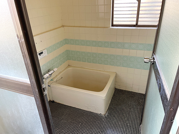 1980s wood house, 17-min walk to station, Wakayama